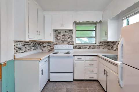 713 10th Avenue, Lake Worth Beach FL - photo 9 of 31