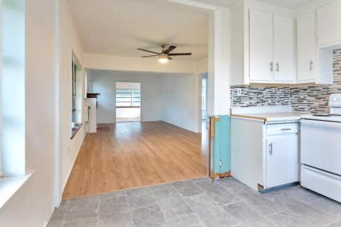 713 10th Avenue, Lake Worth Beach FL - photo 10 of 31