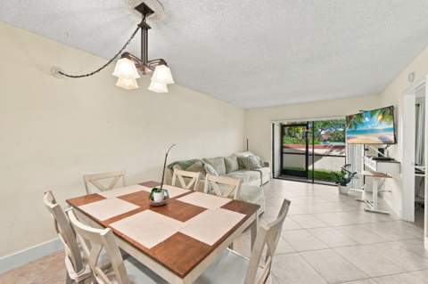 6585 Somerset Drive #102, Boca Raton FL - photo 6 of 29