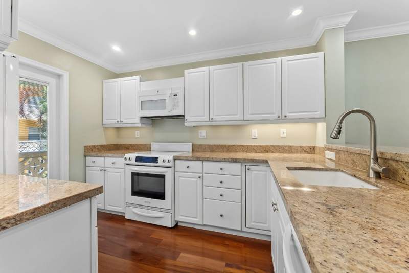 2 bedroom Condominium at 815 Middle River Drive #202, Middle River Villas Condo, Fort Lauderdale — photo 3