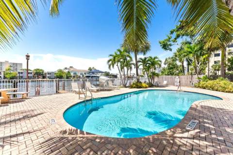 815 Middle River Drive #202, Fort Lauderdale FL - photo 19 of 22