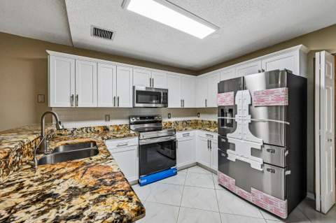 6520 NW 41st Terrace, Coconut Creek FL - photo 16 of 50