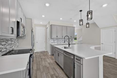 8245 Cadre Noir Road, Lake Worth FL - photo 23 of 96