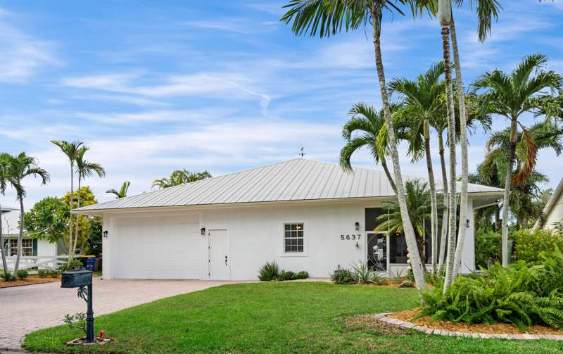 3 bedroom Single Family Residence at 5637 SE Major Way, Rocky Point Highlands, Stuart — photo 3