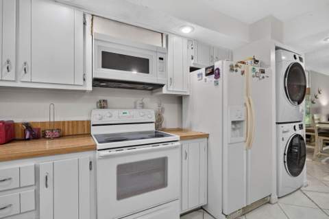 5860 NW 44th Street #510, Lauderhill FL - photo 6 of 29