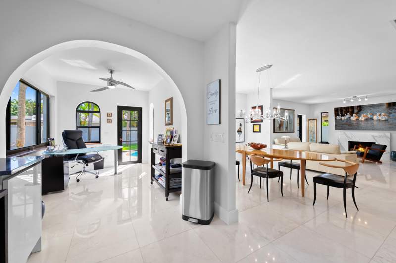 4 bedroom Single Family Residence at 80 SE Olive Way, Boca Raton Por La Mar, Boca Raton — photo 4
