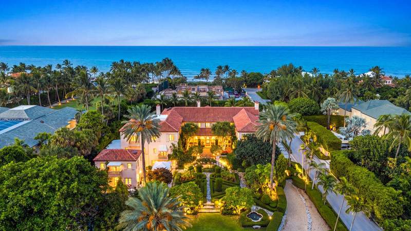 9 bedroom Single Family Residence at 111 Via Del Lago, Tropical Isle, Palm Beach — photo 3