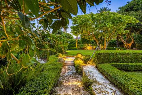 111 Via Del Lago, Palm Beach FL - photo 11 of 56