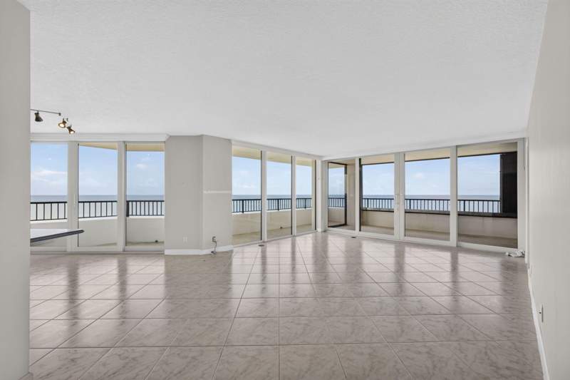 3 bedroom Condominium at 600 Ocean Drive #9A, Horizon Condo, Juno Beach — photo 2