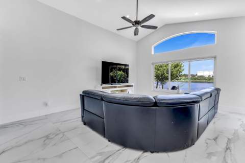 1551 NW 132nd Avenue, Pembroke Pines FL - photo 18 of 52