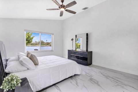 1551 NW 132nd Avenue, Pembroke Pines FL - photo 21 of 52