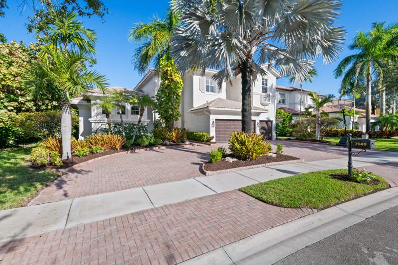 6 bedroom Single Family Residence at 7649 NW 117th Lane, Heron Bay East, Parkland — photo 5