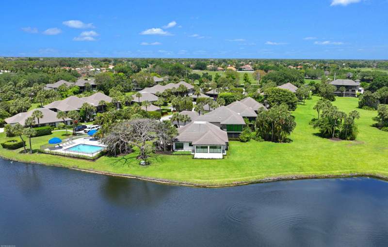 3 bedroom Villa at 13254 Polo Club Road #C101, Meadow Brook Condo, Wellington — photo 2