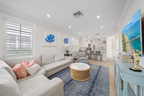 331 October Street, Palm Beach Gardens FL - photo 10 of 26