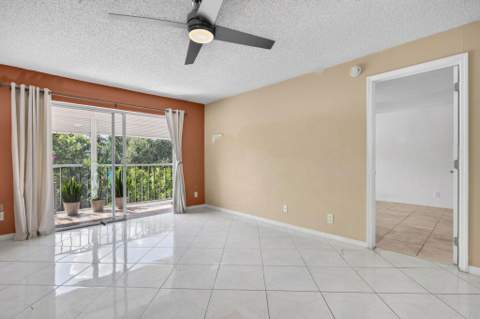 5860 NW 44th Street #510, Lauderhill FL - photo 11 of 29