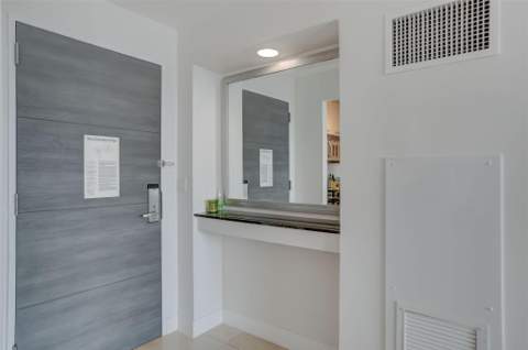 2670 E Sunrise Boulevard #322, Fort Lauderdale FL - photo 9 of 32