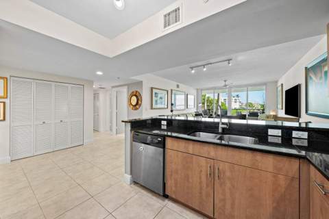 2700 N Federal Highway #203, Boynton Beach FL - photo 13 of 50