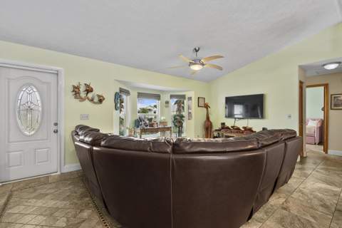 2321 SE Maslan Avenue, Port St. Lucie FL - photo 6 of 41