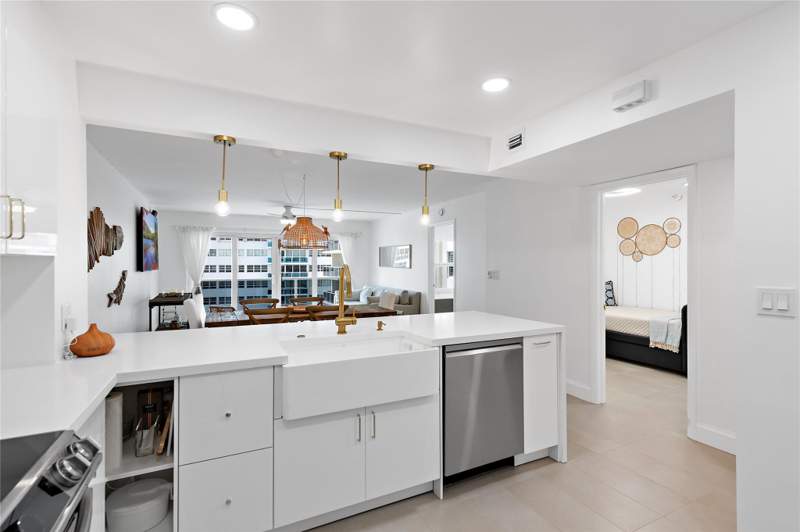 2 bedroom Condominium at 3500 Galt Ocean Drive #604, Playa Del Sol Condo, Fort Lauderdale — photo 3