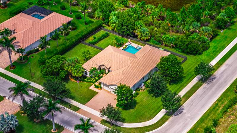 4 bedroom Single Family Residence at 7656 SE Ravissant Drive, Tres Belle, Stuart — photo 4