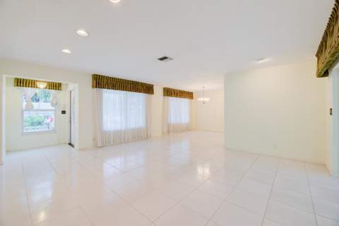 1951 NE 59th Place, Fort Lauderdale FL - photo 7 of 52
