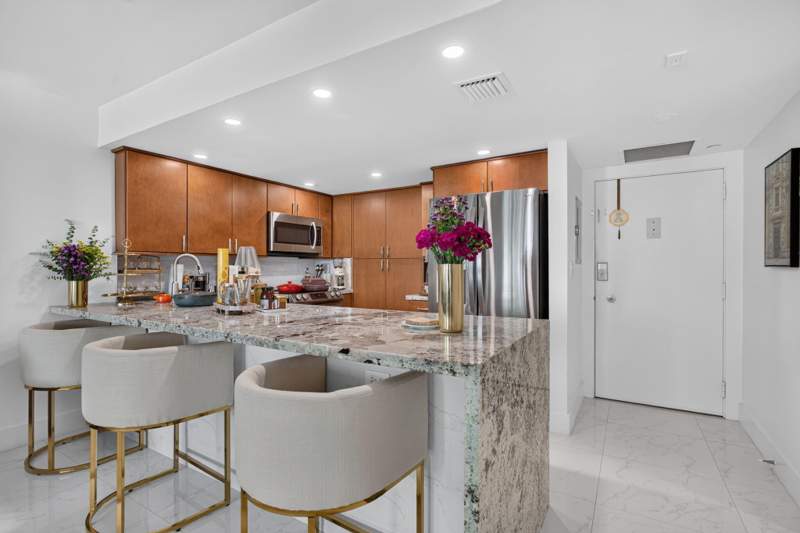2 bedroom Condominium at 3015 N Ocean Boulevard #8B, Berkley South Condo, Fort Lauderdale — photo 4