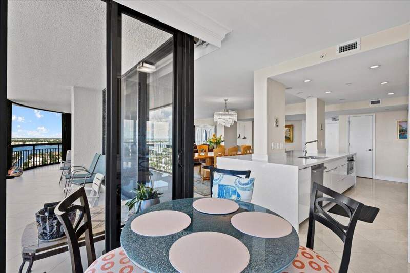 2 bedroom Condominium at 4100 N Ocean Drive #2304, Martinique 2 Condo, Singer Island — photo 5