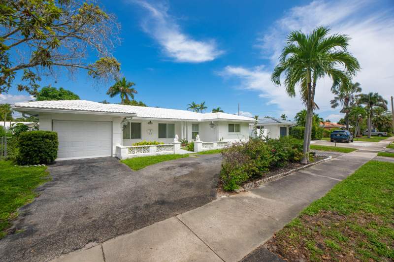 2 bedroom Single Family Residence at 1951 NE 59th Place, Imperial Point 2 Sec, Fort Lauderdale — photo 2