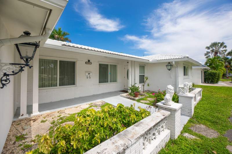 2 bedroom Single Family Residence at 1951 NE 59th Place, Imperial Point 2 Sec, Fort Lauderdale — photo 3