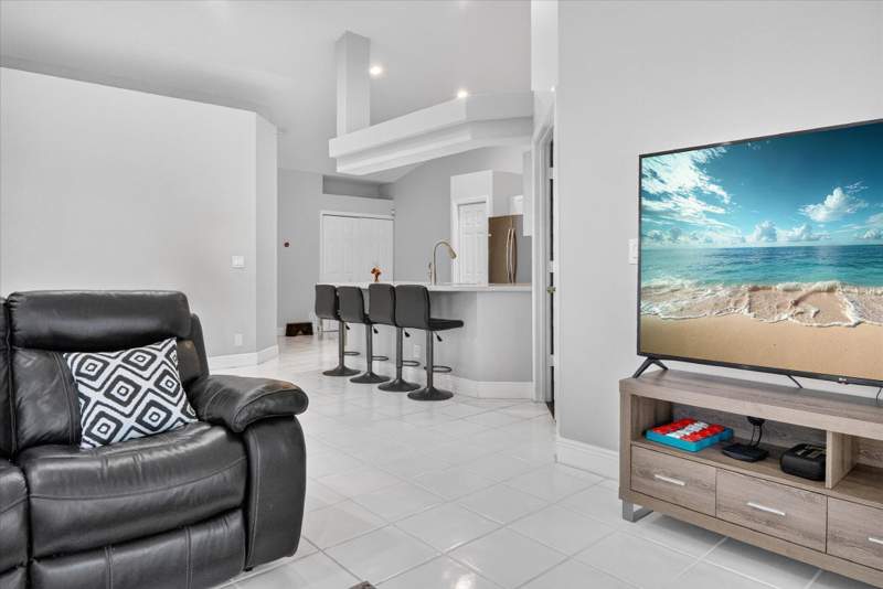 3 bedroom Condominium at 12584 Tiboli Chase Court #89L, Villa San Remo Cond I & II Filed 3-23-89 In Or6007, Boca Raton — photo 3