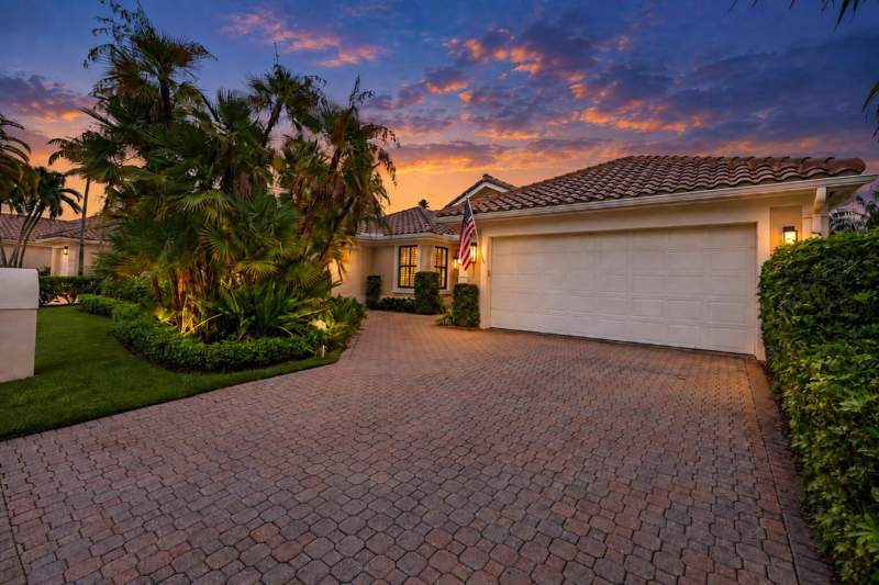 3 bedroom Single Family Residence at 3321 Southern Cay Drive, Southern Cay At Jonathans Landing, Jupiter — photo 2