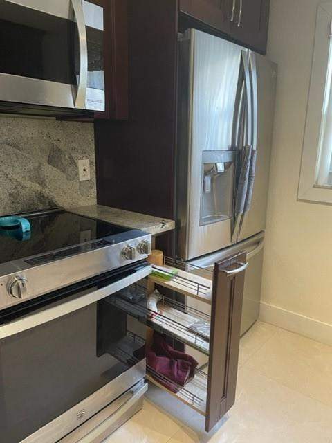 2 bedroom Condominium at 12097 Royal Palm Boulevard #1G, Royal Garden Condo, Coral Springs — photo 5