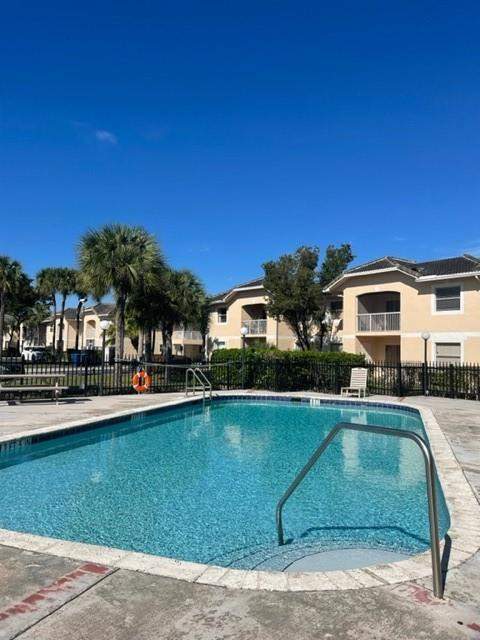 12097 Royal Palm Boulevard #1G, Coral Springs FL - photo 17 of 20