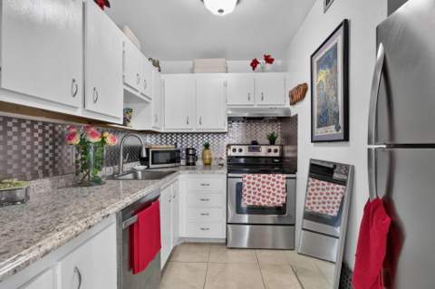 2840 NE 14th Street Causeway #109, Pompano Beach FL - photo 11 of 38