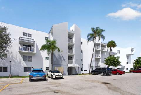 2840 NE 14th Street Causeway #109, Pompano Beach FL - photo 21 of 38