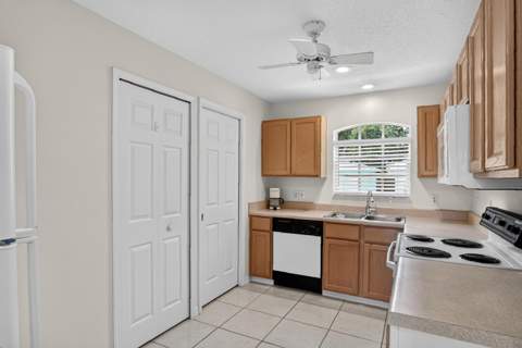 1120 Swan Lake Circle #1402, Port St. Lucie FL - photo 7 of 30