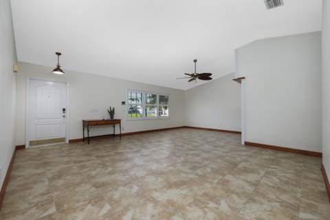 1617 SE North Blackwell Drive, Port St. Lucie FL - photo 7 of 40