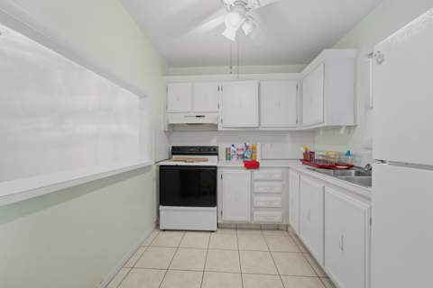 705 Lori Drive #112, Palm Springs FL - photo 20 of 44