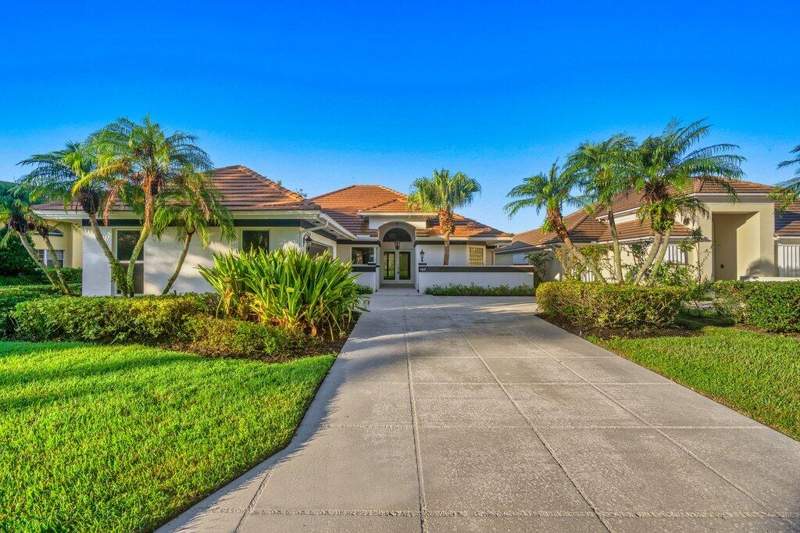 3 bedroom Single Family Residence at 107 Golfview Court, PGA Resort Community Of Preston Golfview, Palm Beach Gardens — photo 4