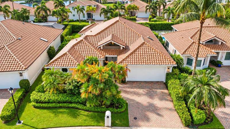3 bedroom Single Family Residence at 3321 Southern Cay Drive, Southern Cay At Jonathans Landing, Jupiter — photo 3