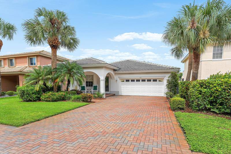 3 bedroom Single Family Residence at 310 Venice Boulevard #310, Bella Terra Pud 4, Royal Palm Beach — photo 2