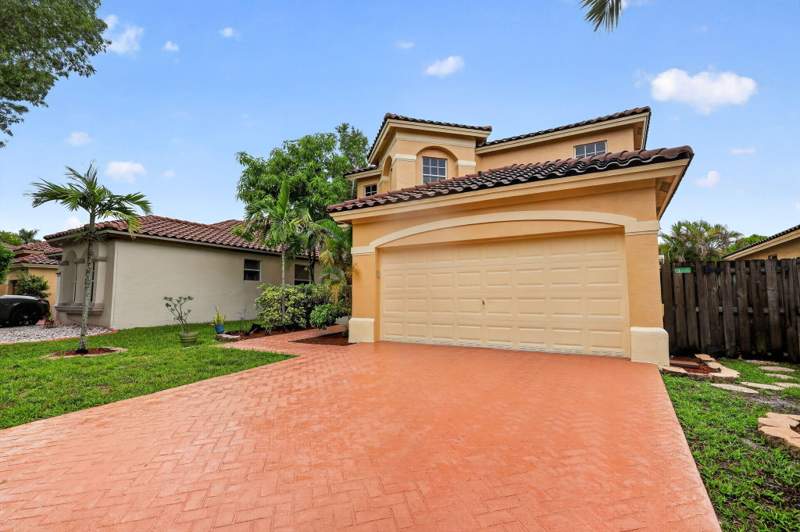 4 bedroom Single Family Residence at 12823 SW 53rd ct Court, Somerset II South, Miramar — photo 3