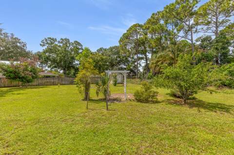 1098 SW SW Du Bois Avenue, Port St. Lucie FL - photo 14 of 15