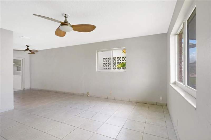 2 bedroom Single Family Residence at 5207 NW 28th Avenue, Tamarac Lakes North, Tamarac — photo 2