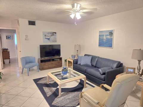 2100 NE 38th Street #110, Lighthouse Point FL - photo 7 of 25