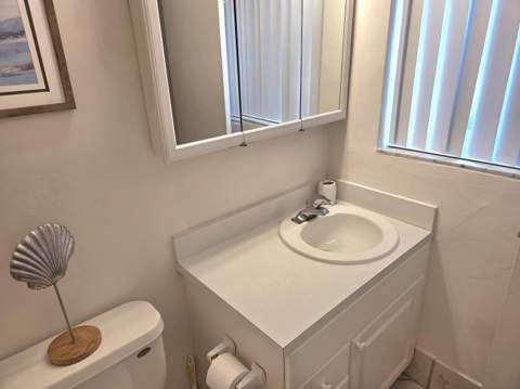 2100 NE 38th Street #110, Lighthouse Point FL - photo 14 of 25