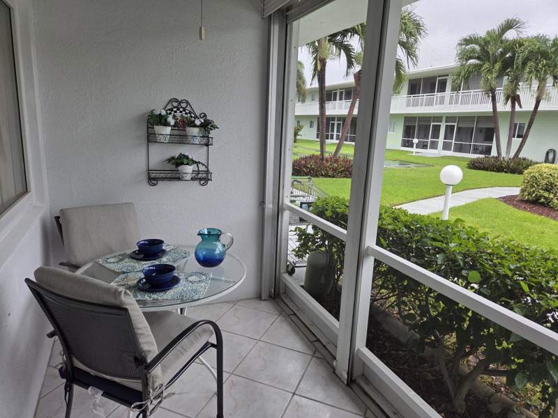 1 bedroom Stock Cooperative at 2100 NE 38th Street #110, Tarelton Manor Apts Co-Op, Lighthouse Point — photo 2