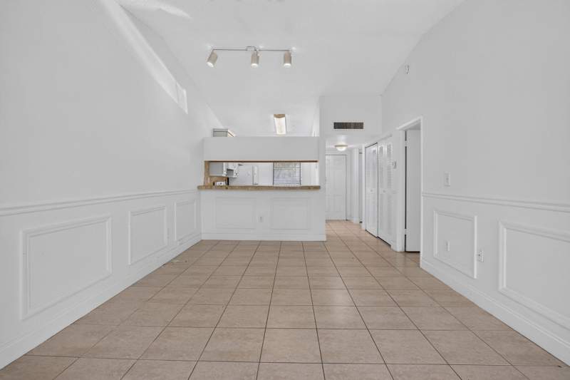 1 bedroom Condominium at 9919 Nob Hill Court #9919, Villas De Venezia Condo, Sunrise — photo 3