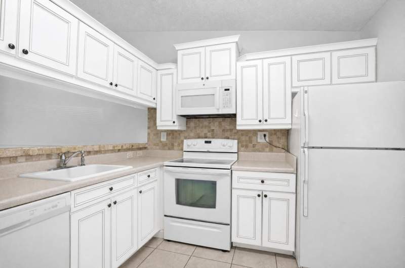1 bedroom Condominium at 9919 Nob Hill Court #9919, Villas De Venezia Condo, Sunrise — photo 4