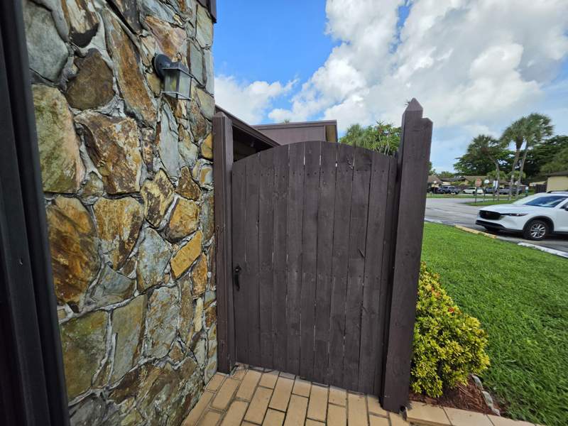 2 bedroom Villa at 504 Briarwood Circle #1-54, Villas At Carriage Hills Lake, Hollywood — photo 5